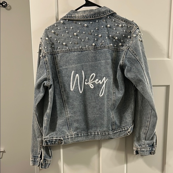 Pearl Studded Denim Jacket with 'Wifey' Embroidery - Picture 4 of 5